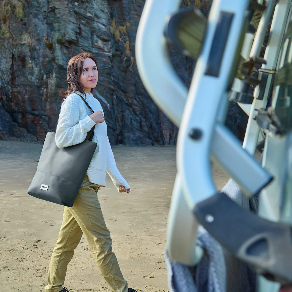 black+blum Insulated Tote Bag - Image 3