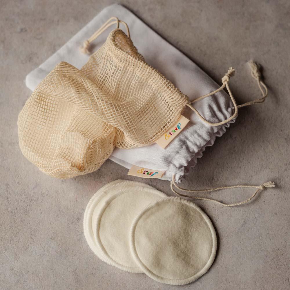 &Keep 10 Reusable Bamboo Make-Up Pads in Cotton Bag + Wash Bag - Image 3