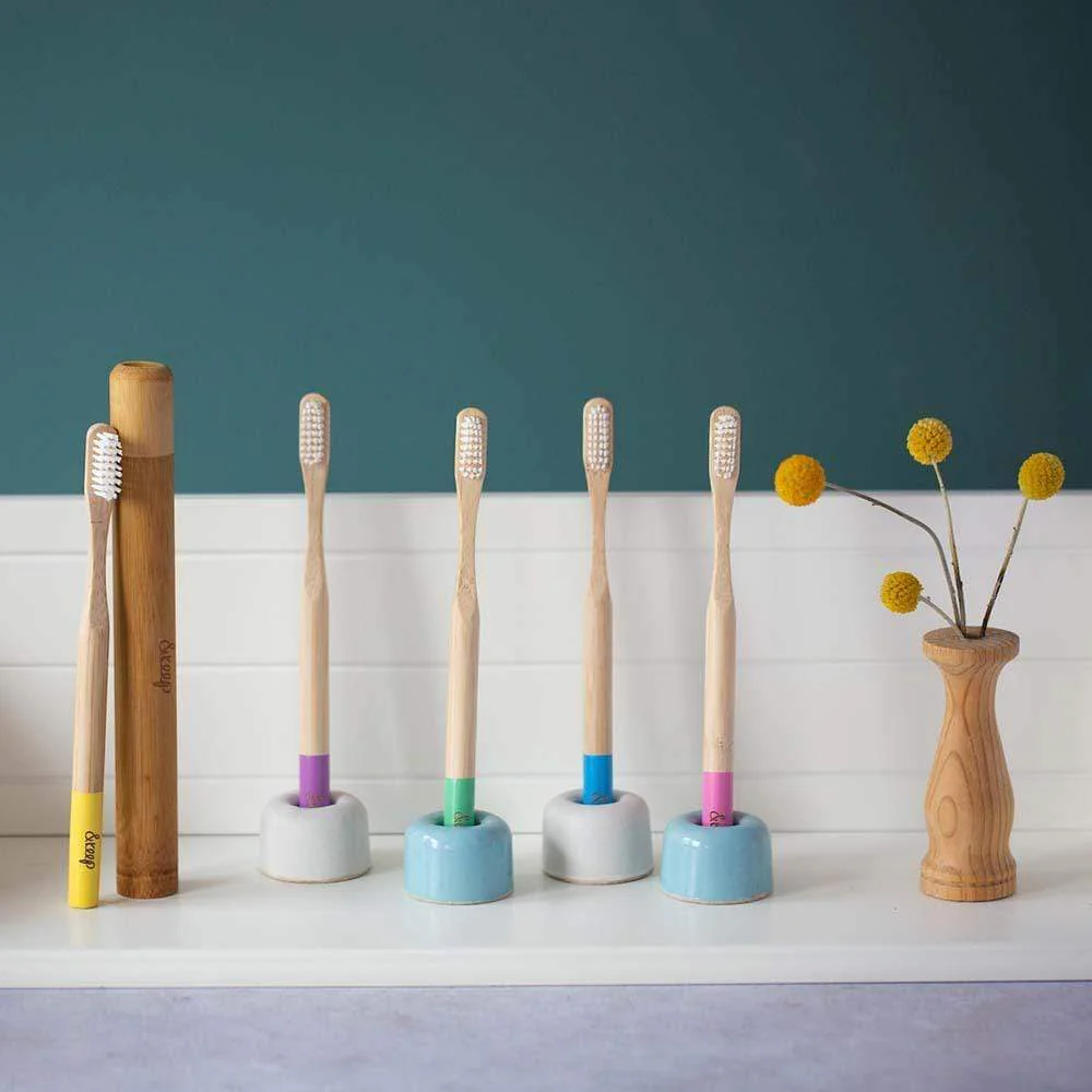 &Keep Bamboo Toothbrush - Pack of 5 - Image 3
