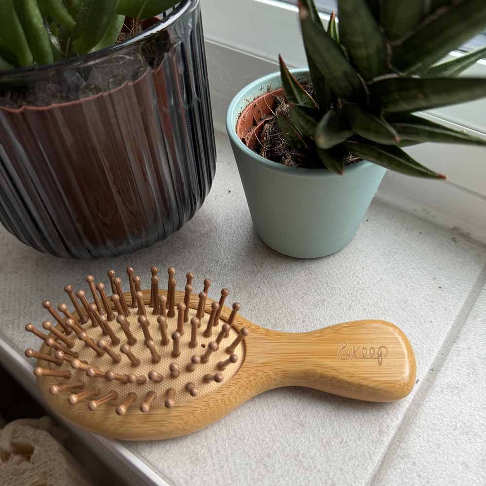 &Keep Mini Bamboo Hair Brush - Image 4