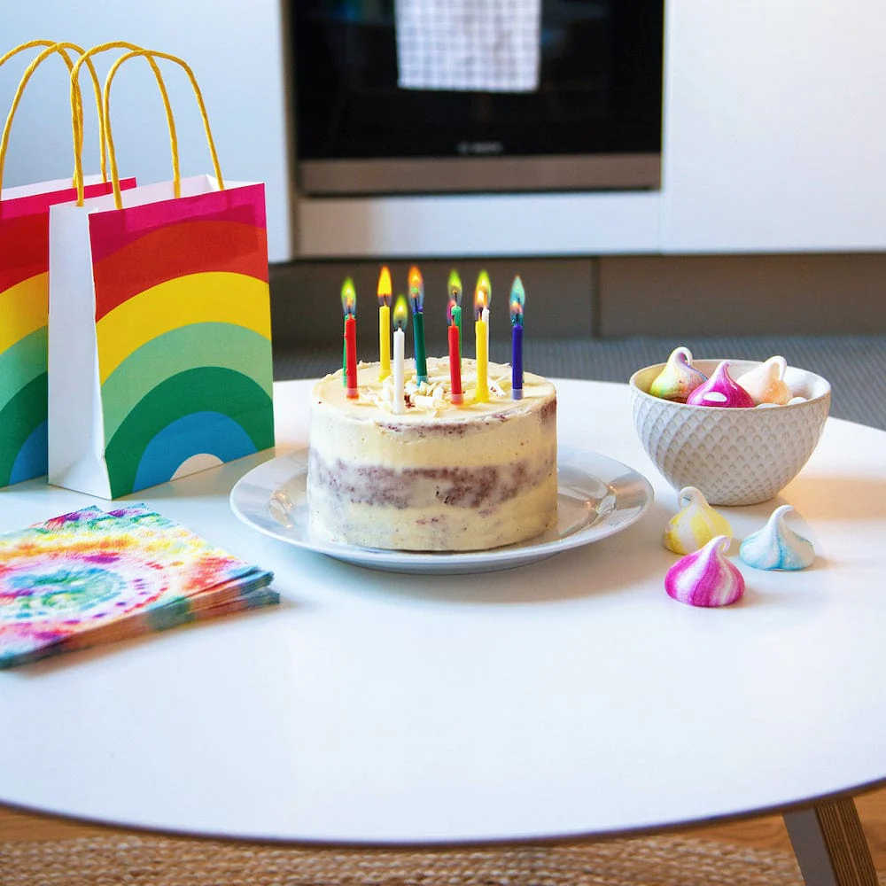 Rainbow Birthday Candles With Coloured Flames - 12 Pack - Image 4