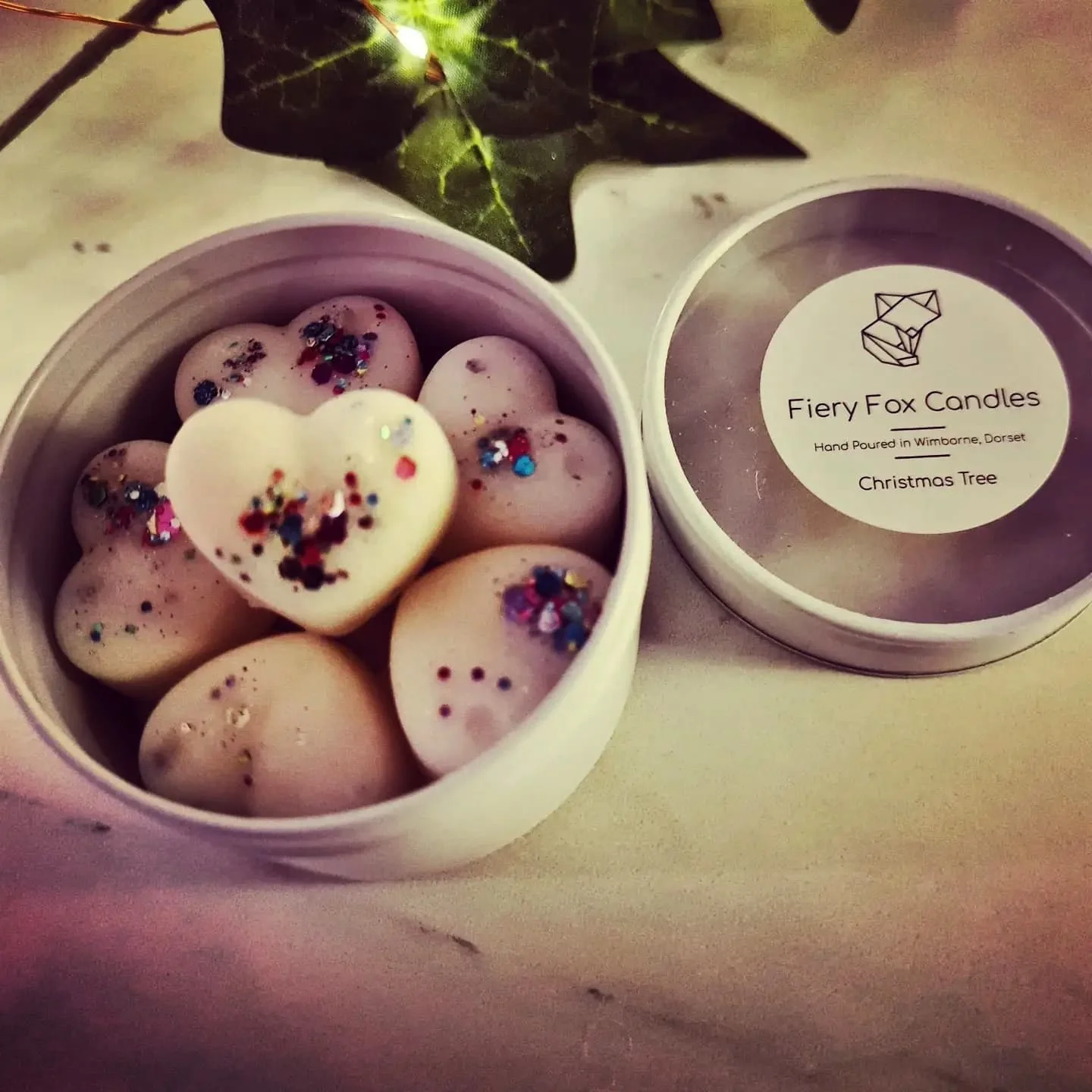 Tin of 11 Small Soy Wax Melts - Image 11
