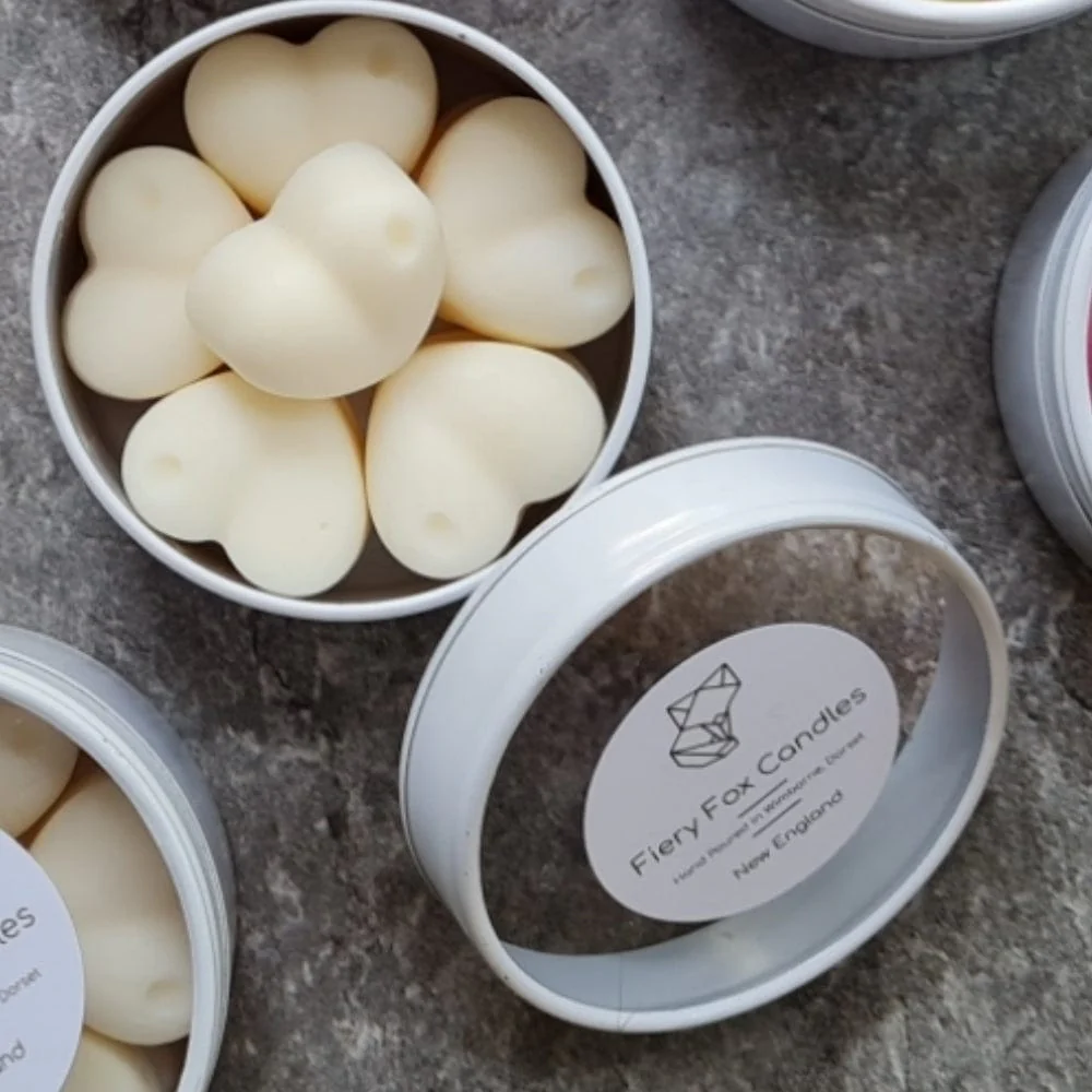 Tin of 11 Small Soy Wax Melts - Image 4