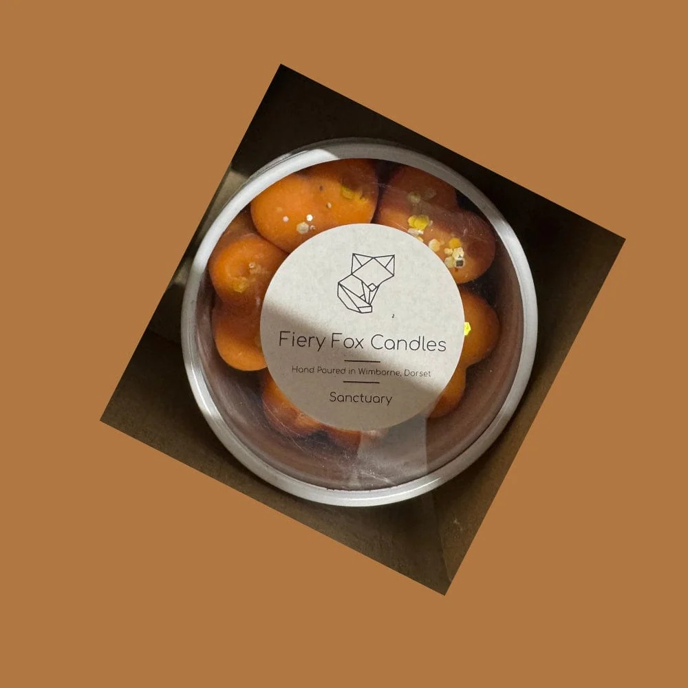 Tin of 11 Small Soy Wax Melts - Image 9